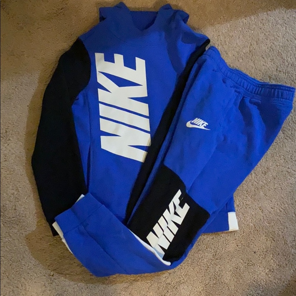 Nike Sweatsuit